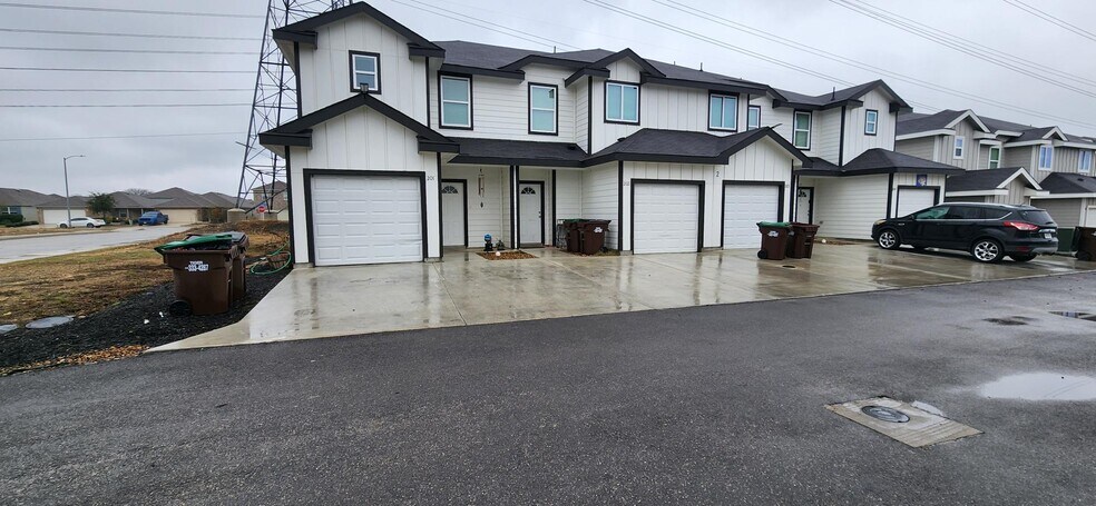 7239 Converse Ridge Ln, Windcrest, TX 78239 - photo 1