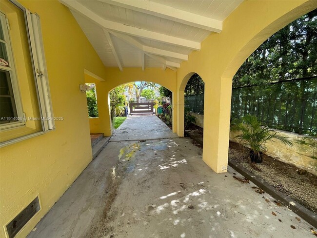 1018 W 47th St, Miami Beach, FL 33140 - photo 3