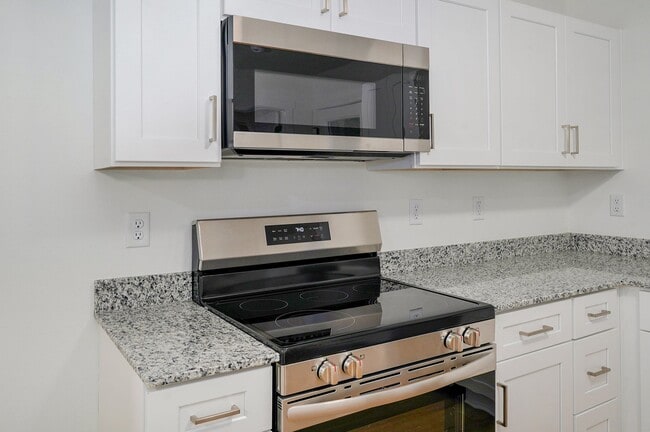 1309 E Valley St, Joplin, MO 64801 - photo 2