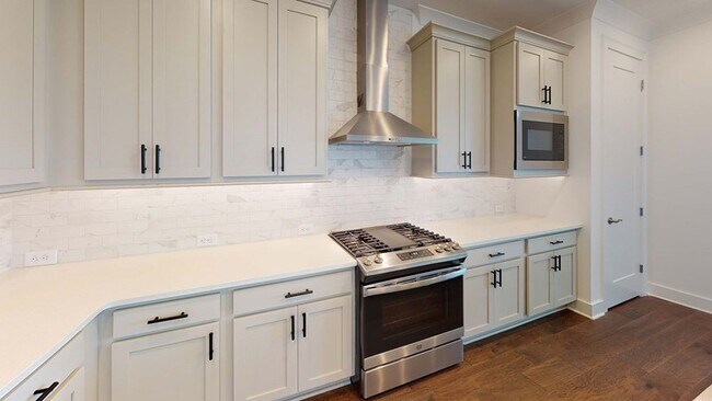 202 Strawberry Ln unit 36469299, Woodstock, GA 30189 - photo 4