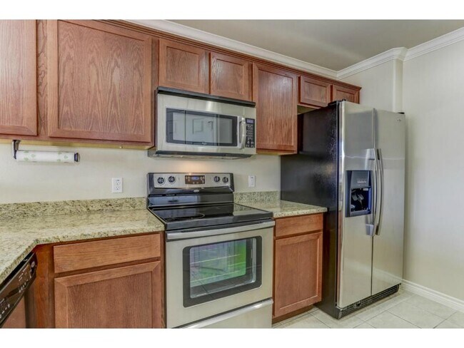 3011 Speedway unit 15, Austin, TX 78705 - photo 5