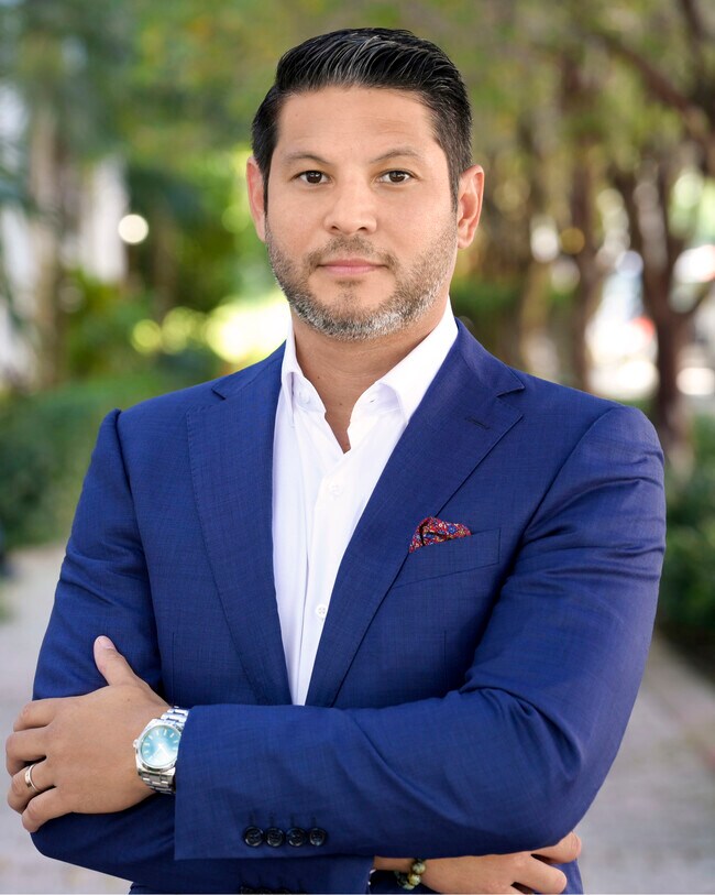 Agent Photo