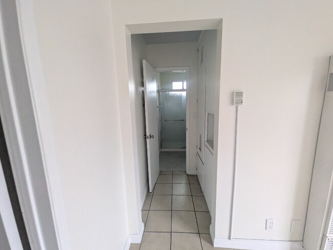 6501 Stafford Ave unit 5, Huntington Park, CA 90255 - photo 6