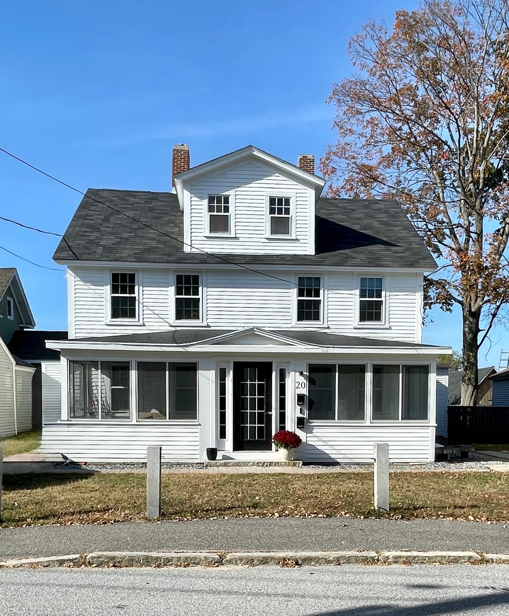 20 Chapel Street is a historic property recently renovated to provide modern conveniences.