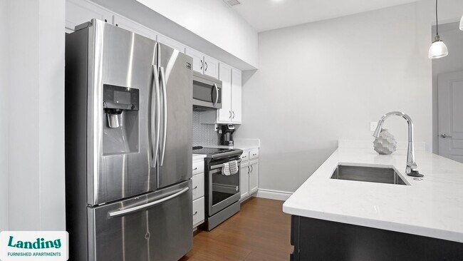 12312 Mayfield Rd unit 305.1405300, Cleveland, OH 44106 - photo 4