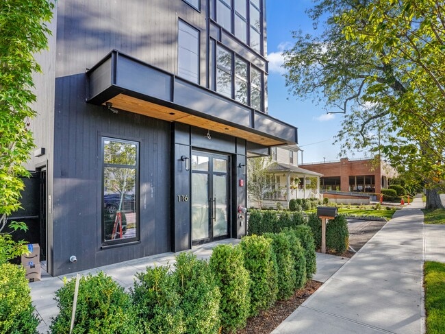 116 Sherman St unit 201, Fairfield, CT 06824 - photo 3