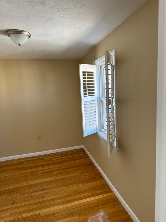 54 Brainerd Rd unit 3, Allston, MA 02134 - photo 6