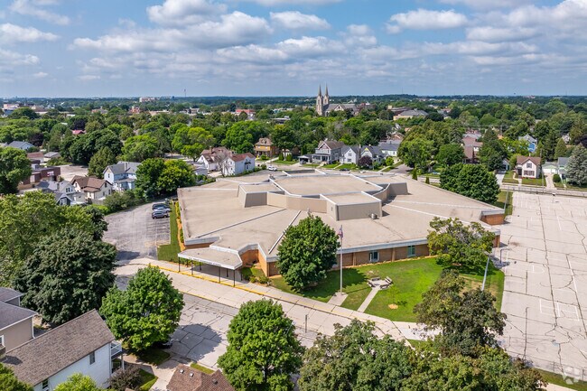 Grant Elementary School.