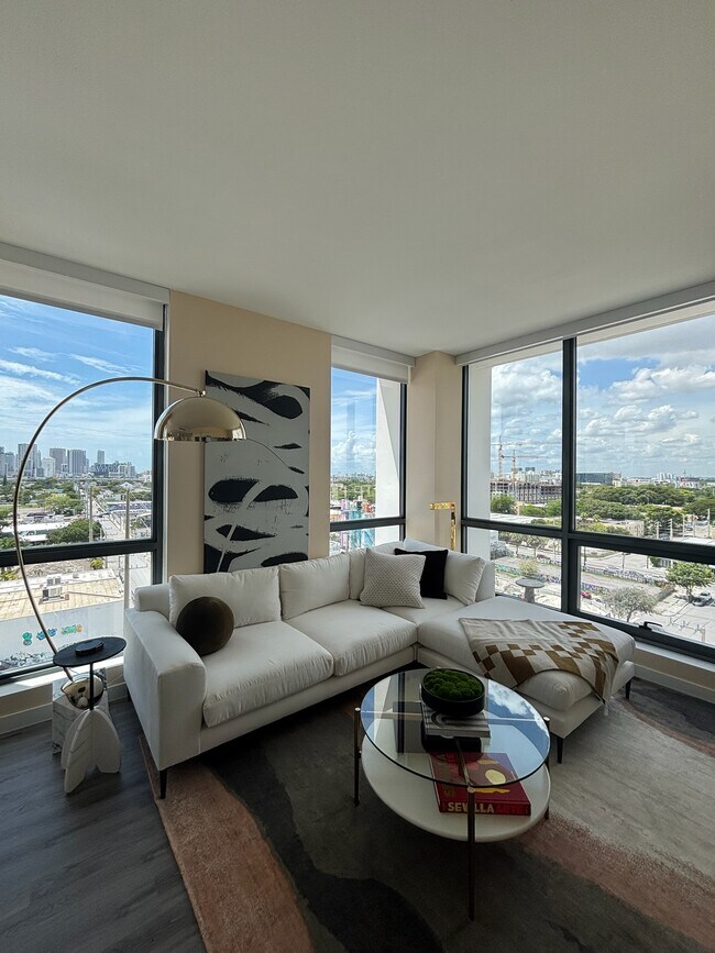 1994 NW 1st Place unit B6, Miami, FL 33136 - photo 5