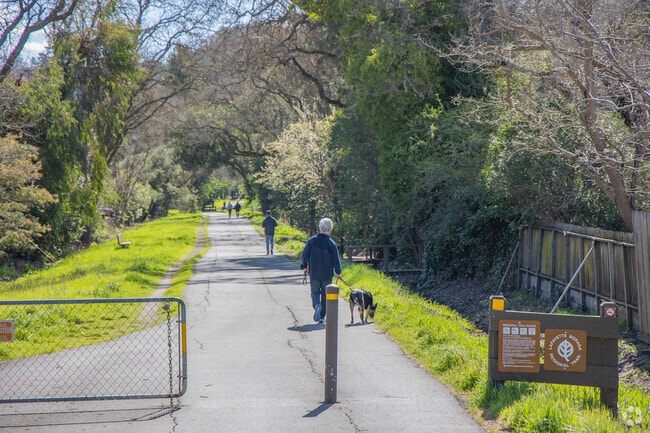 The Lafayette-Moraga Regional Trail runs through the entire neighborhood of Trails.