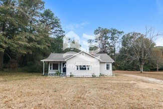 154 Pine Cir, LaGrange, GA 30241