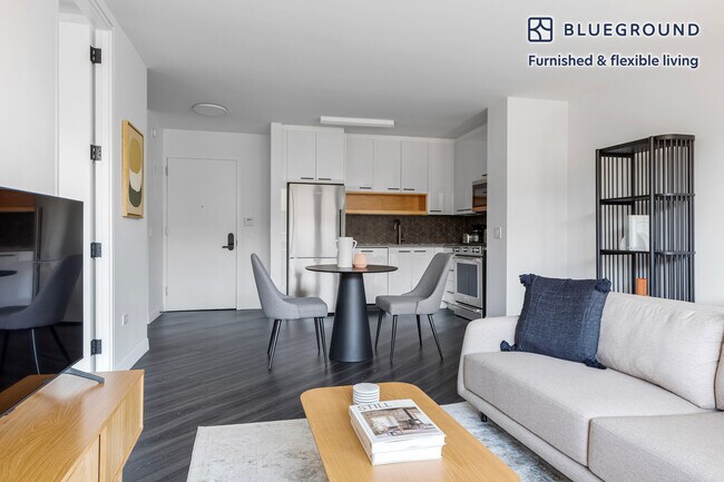 250 E Houston St unit FL5-ID1125, New York, NY 10002 - photo 3