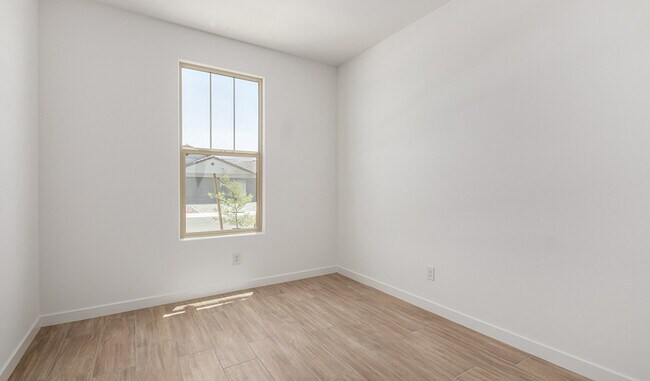 18204 W Hess St, Goodyear, AZ 85338 - photo 5