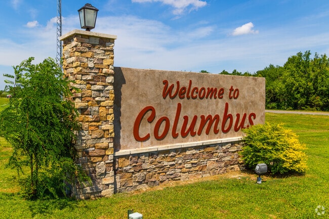 Enjoy small‑town living in Columbus with metropolitan conveniences a short drive to Joplin.