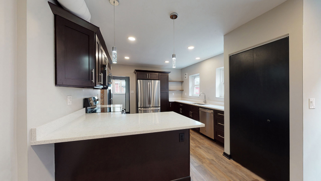 1819 E Carson St unit 200, Pittsburgh, PA 15203 - photo 2