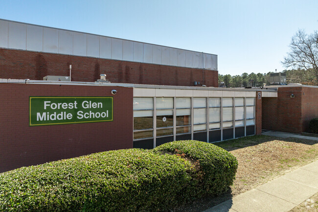 Forest Glen Middle School