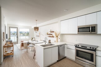 2435 S Sepulveda Blvd, Los Angeles, CA 90064