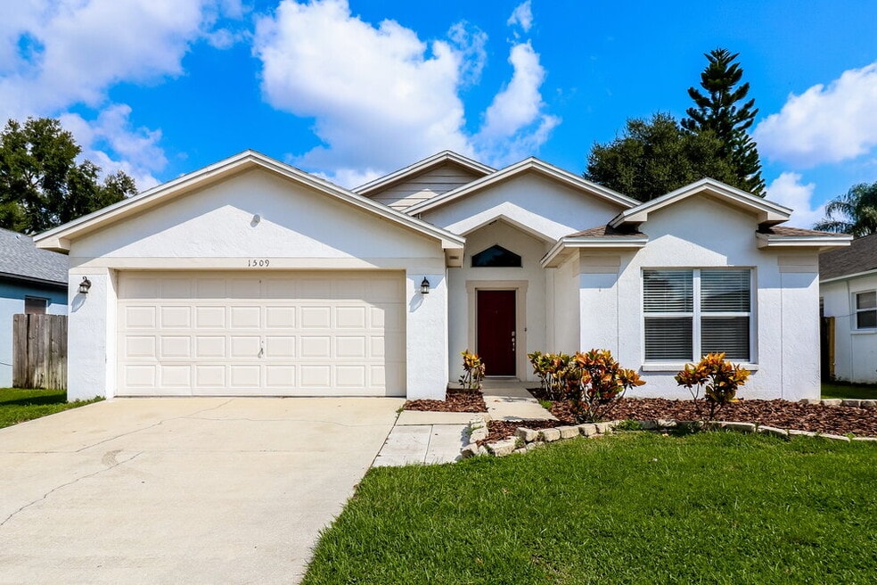 1509 Sakonnet Ct, Brandon, FL 33511 - photo 1