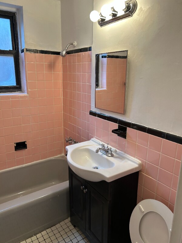 41-42-42 Elbertson St unit 402 Studio, Queens, NY 11373 - photo 3