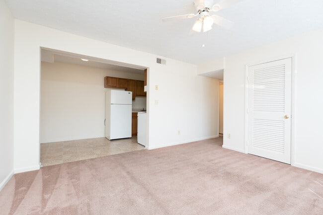 633 Princeton Pkwy unit 2, Owensboro, KY 42301 - photo 2