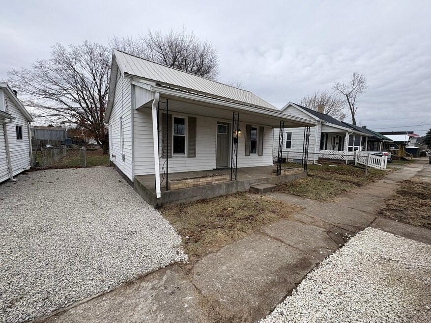 233 Chestnut St, Newcomerstown, OH 43832 - photo 1