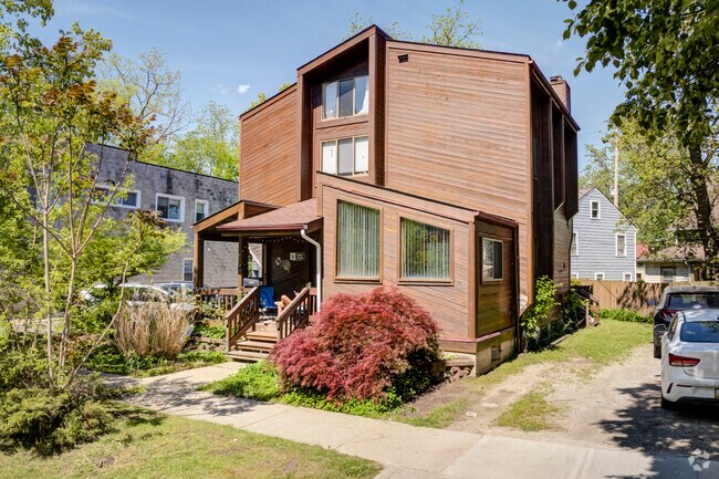Stunning architecturally designed homes can be found in Ann Arbor.