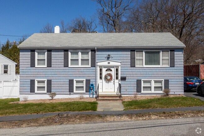 Split level homes are particularly common in Upper Washington-Spring St.
