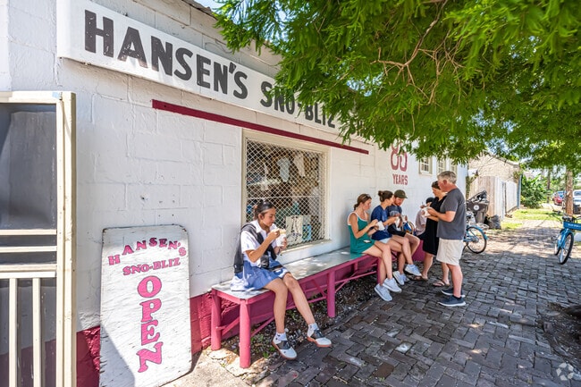 Hansen's Sno-Bliz is a family-owned sno-ball stand since 1939 in the Irish Channel.