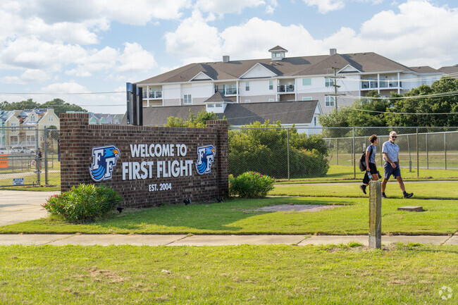 First Flight Middle School serves 612 students.
