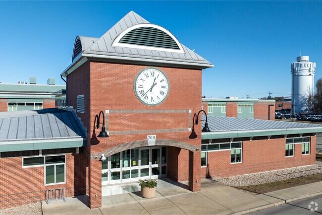 Kingswood Regional High School is a public high school in Strafford County.