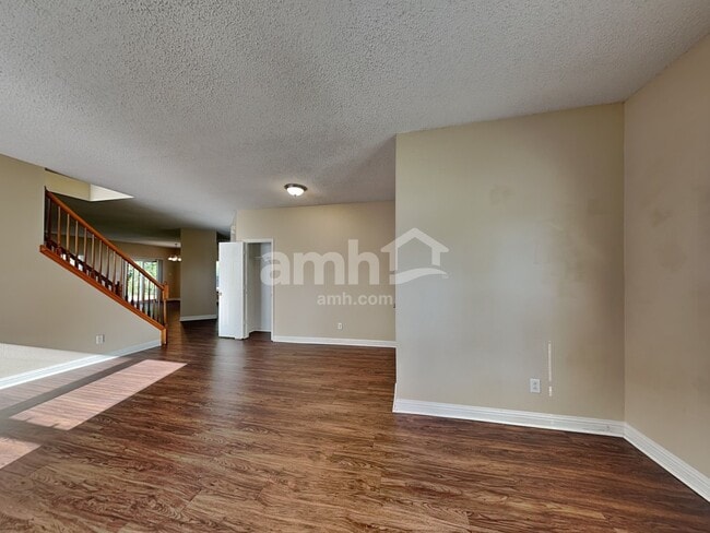 6737 Amber Springs Way, Indianapolis, IN 46237 - photo 6