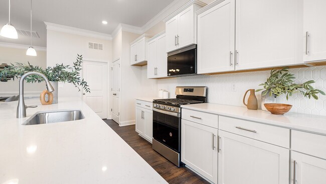 28 Wheatfield Rd unit 37029749, Fletcher, NC 28732 - photo 7