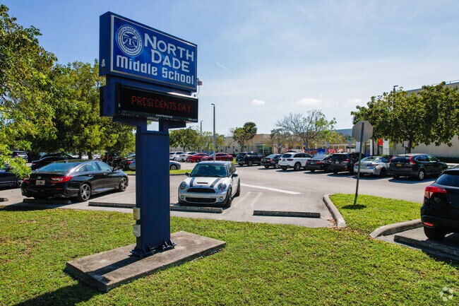 North Dade Middle School serves students in Bunche Park from sixth to eighth grade.