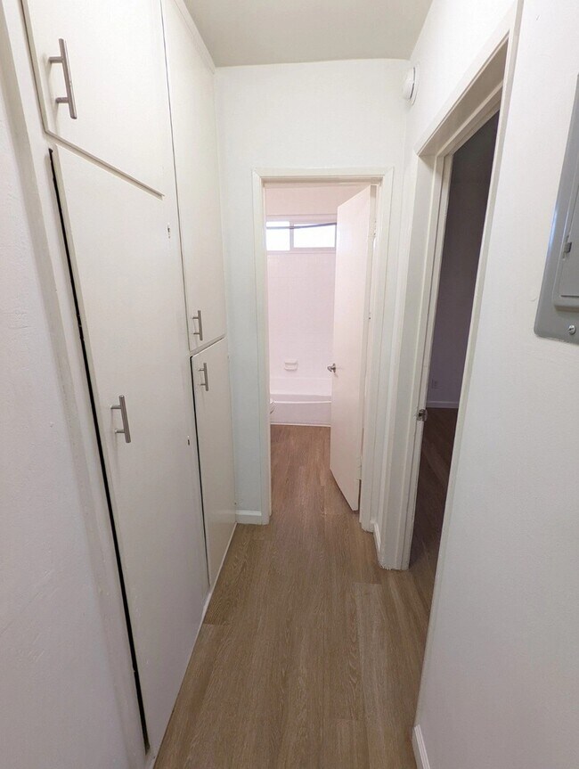 6142 Eleanor Ave unit 4, Los Angeles, CA 90038 - photo 5