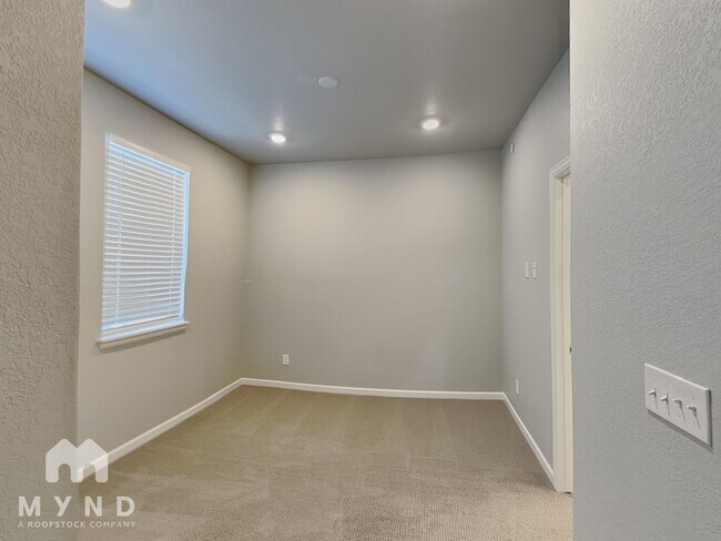 7025 Cumbria Ct, Castle Pines, CO 80108 - photo 6