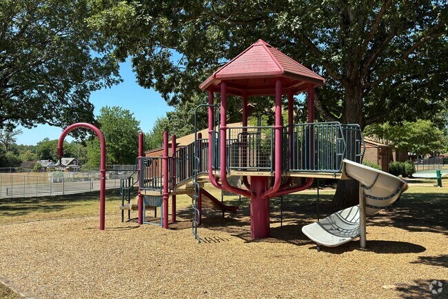 Fairview Heights Recreation Center has playgrounds, tennis, and open space for Winston Ridge.