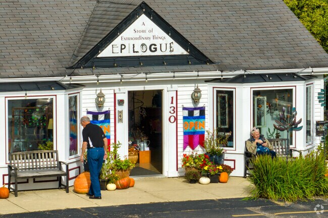 The Woodlands at Fiore is located just minutes from Long Grove Historic District.