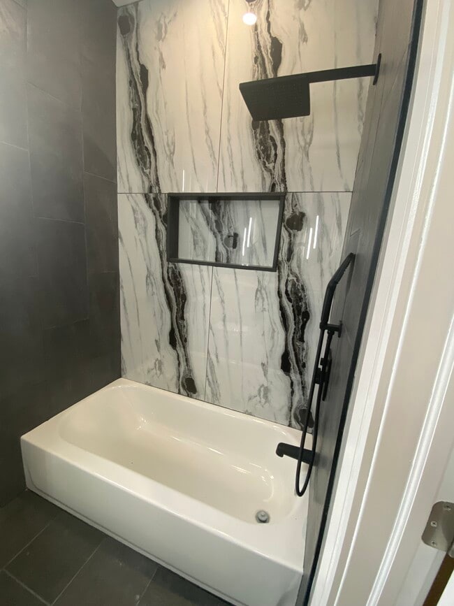 1649 S 17th St unit 2nd-3rd floor, Philadelphia, PA 19145 - photo 6