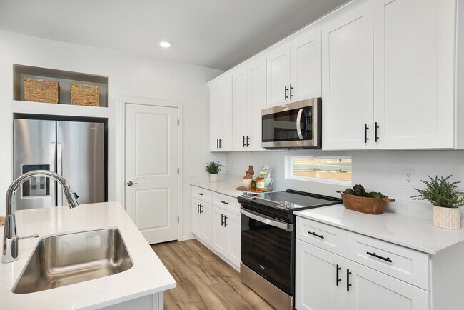 17985 W Calle Lejos, Sun City West, AZ 85387 - photo 6