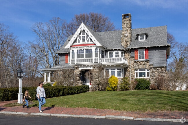 Arts and Craft style homes sit on spacious lots within the Highlands neighborhood.