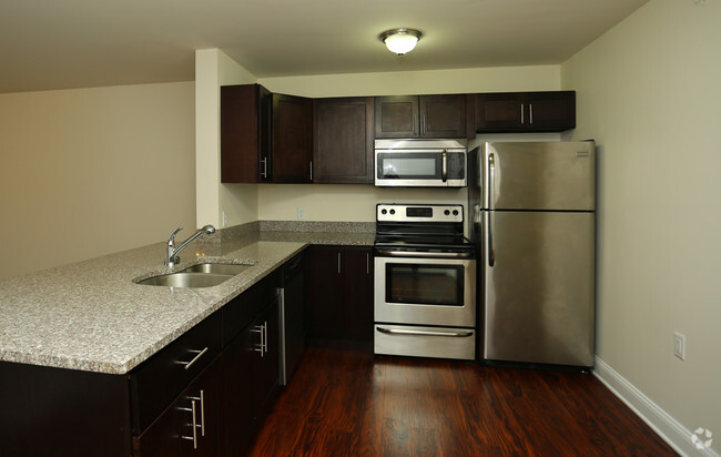 1BR, 1BA-831SF