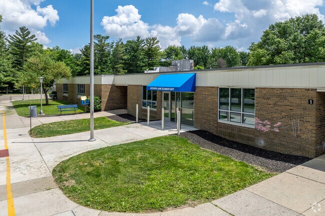 Goshen Lane Elementary covers grads K-5th grade and has an average rating of a B in Niche.