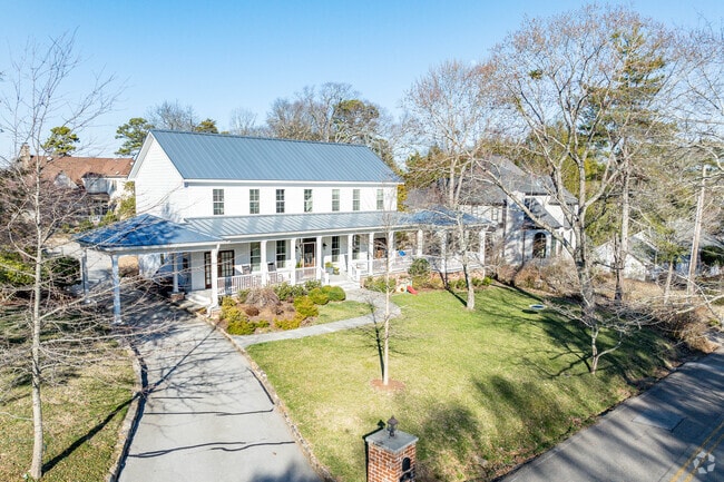 A row of unique homes on expansive lots in the Lookout Mountain neighborhood.