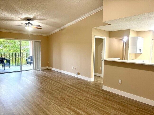 2133 Renaissance Blvd unit 304, Miramar, FL 33025 - photo 2