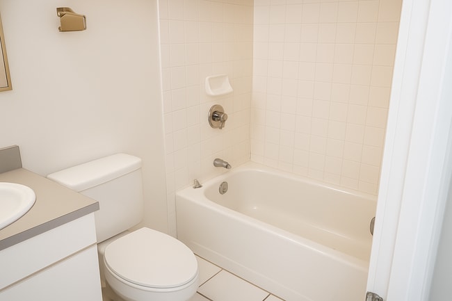 The Vicomte unit 409, Allston, MA 02134 - photo 4