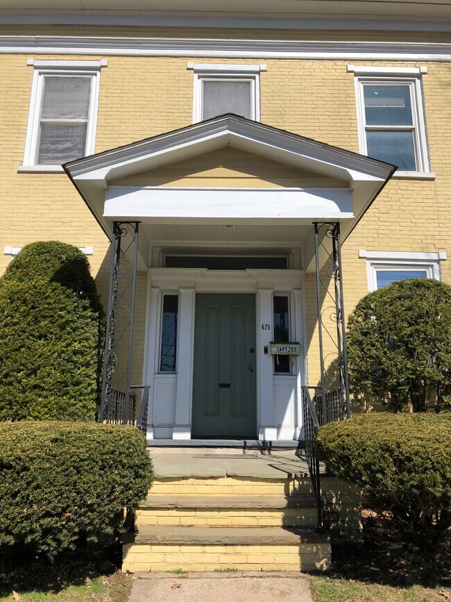 625 Bloom St unit 2, Danville, PA 17821 - photo 5