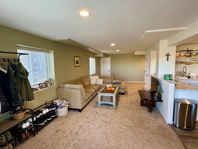 6016 S Telluride Cir unit 1, Aurora, CO 80016 - photo 3