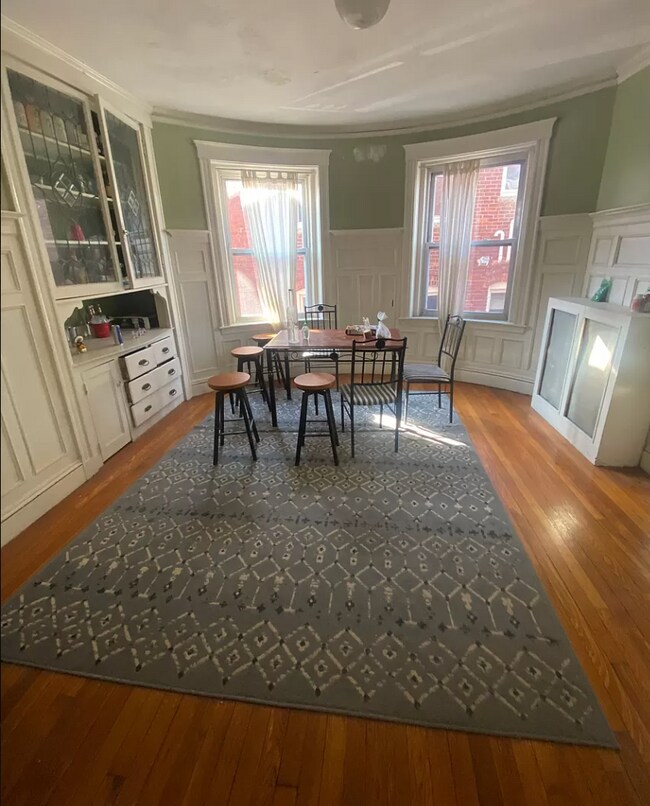 185 Winthrop Rd, Brookline, MA 02445