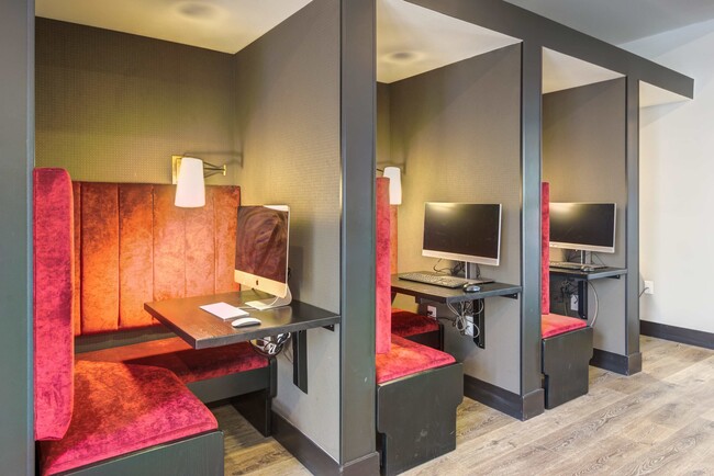 Co-working Stations