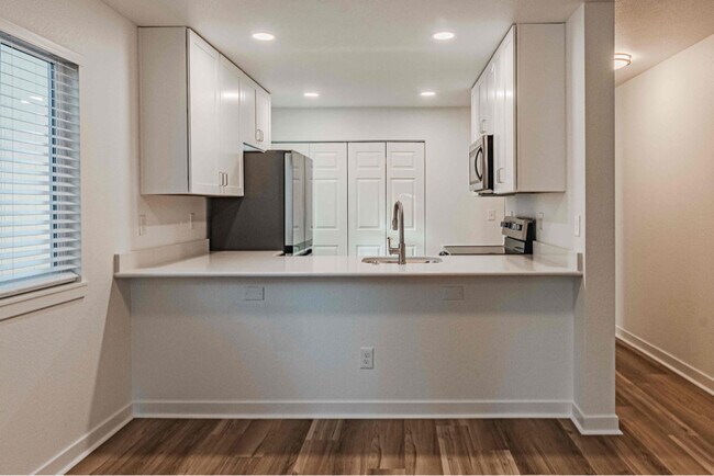 6731 Dublin Loop W unit B, Colorado Springs, CO 80918 - photo 6